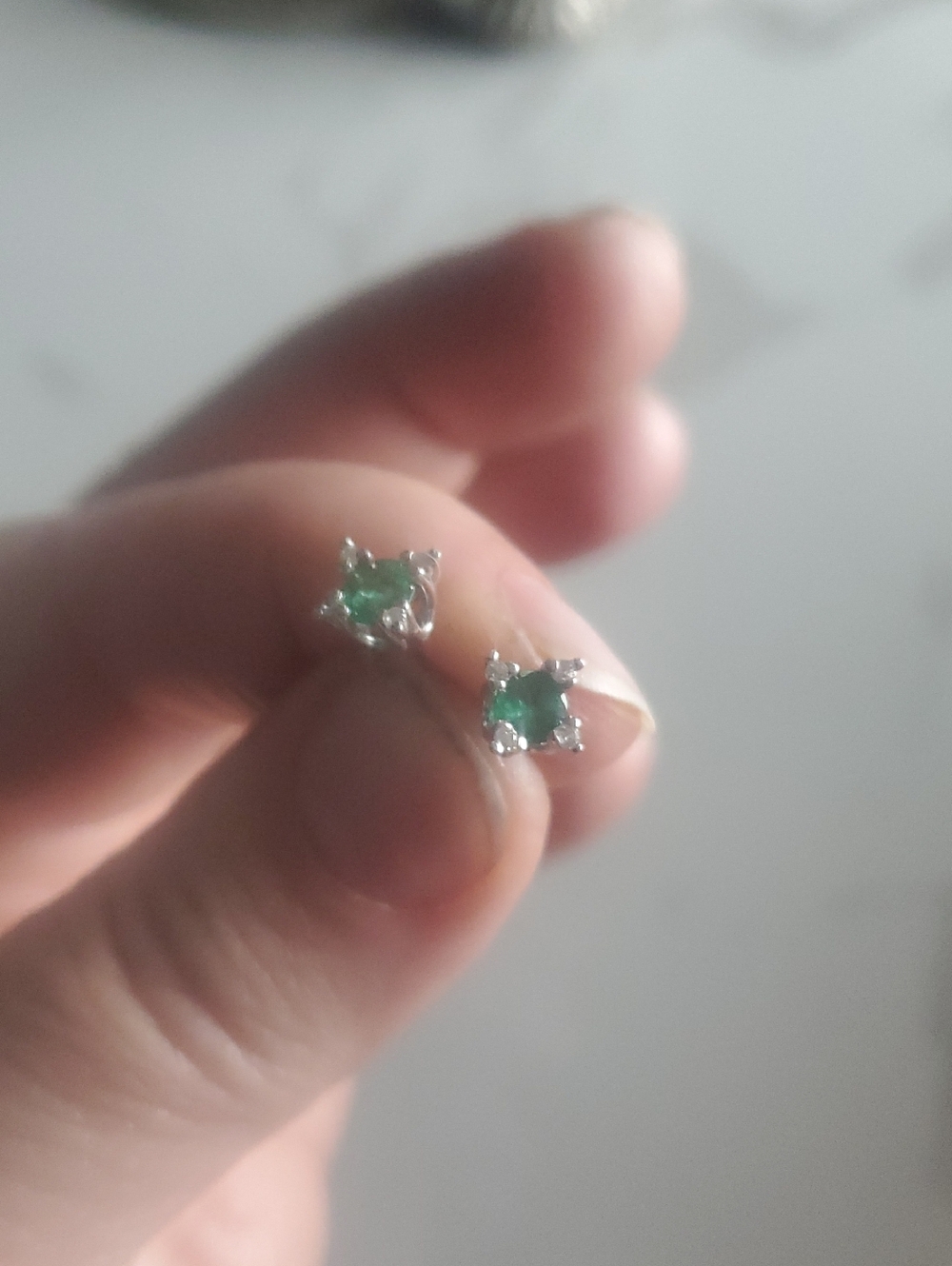 Dianond  Emerald White Gold